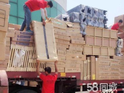 城市的脊梁 致敬奔波在搬运一线的装卸工与临时工